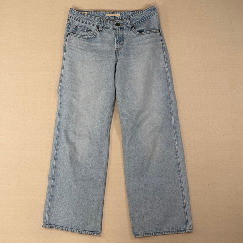 Levis Low Loose Light Wash Wide Leg Jeans Size 31x28 Baggy Low Rise Denim